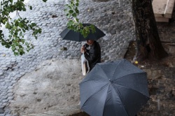 Parapluie sur les berges de Seine